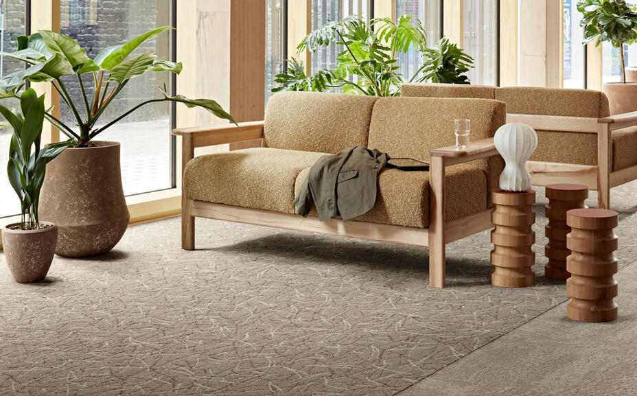 Dalles de moquette marron / 