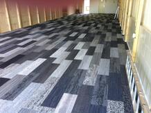 200m2 Skinny Planks Nuances de Gris chez un client a Woudenberg.