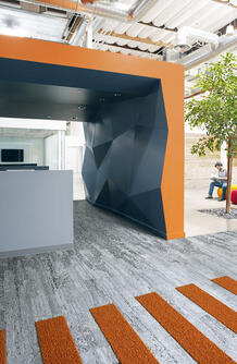 Une combinaison de Limestone 810, 840, 850 et Clementine 830 de la collection Interface Human Nature